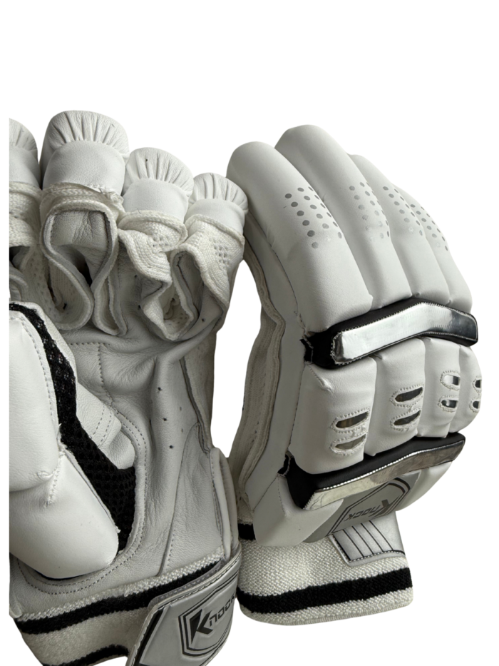 Knock Premium Edition Batting Gloves - Image 5