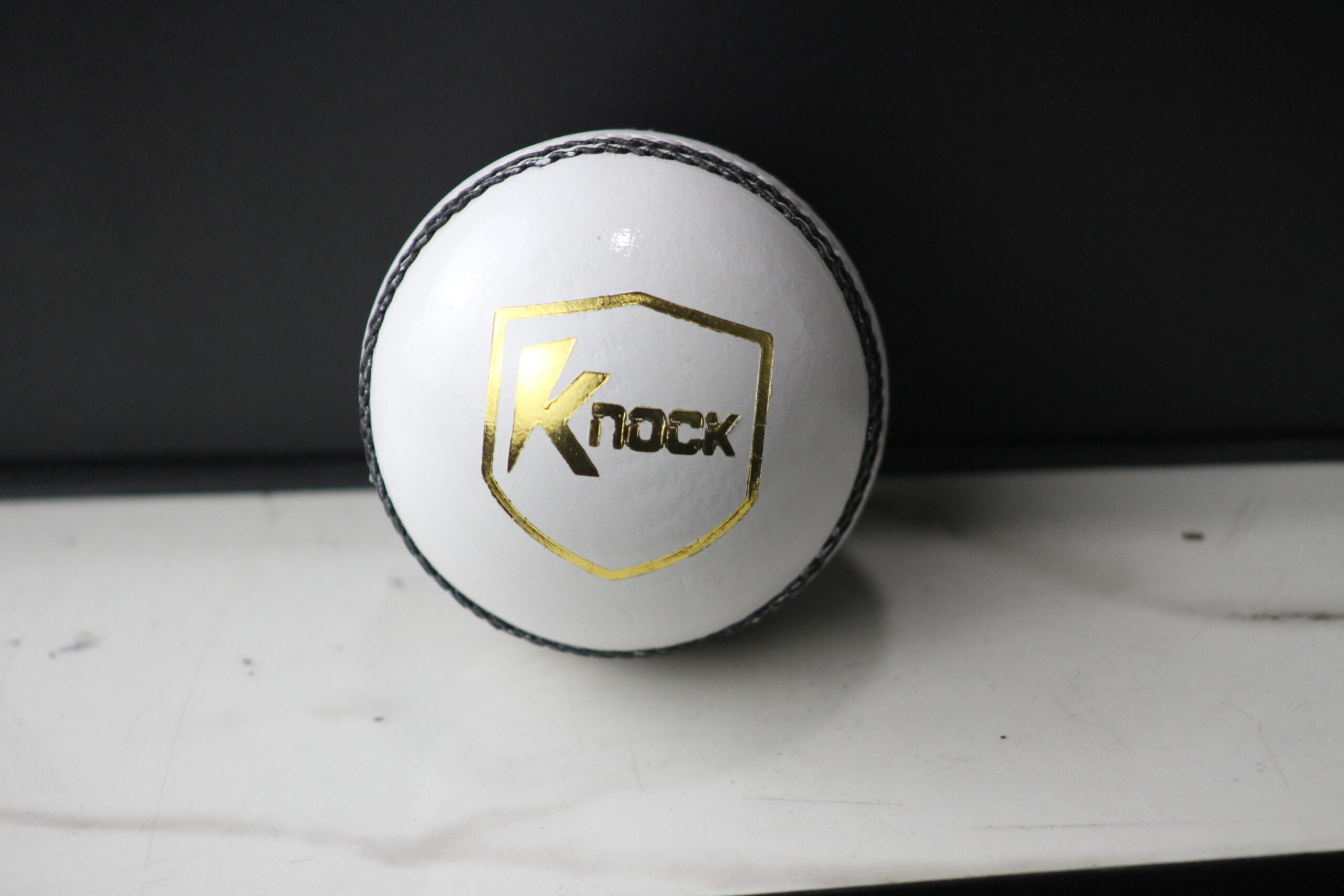 KNOCK SPORTS PREMIUM LEATHER BALLS BOX - Image 4