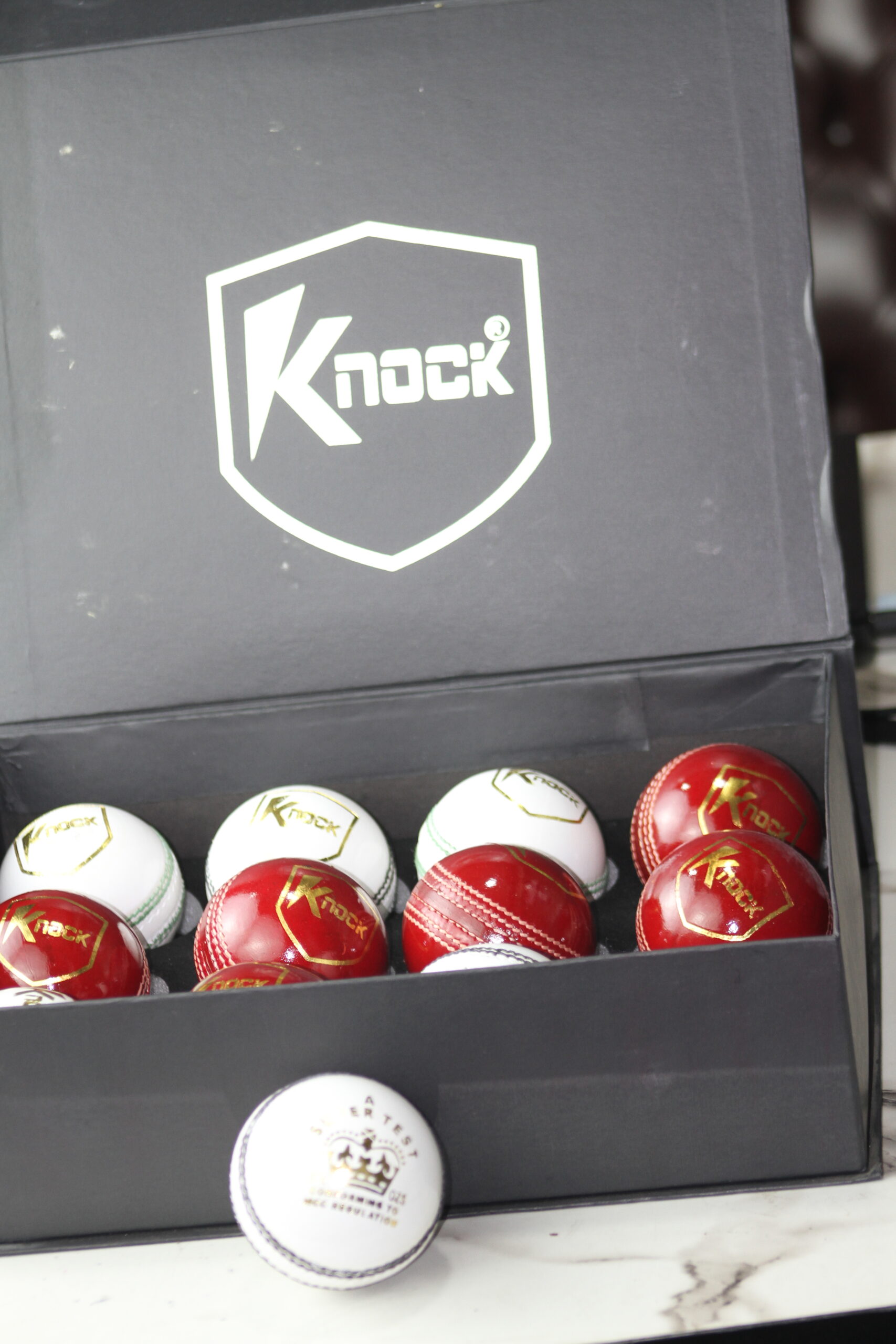 KNOCK SPORTS PREMIUM LEATHER BALLS BOX - Image 13