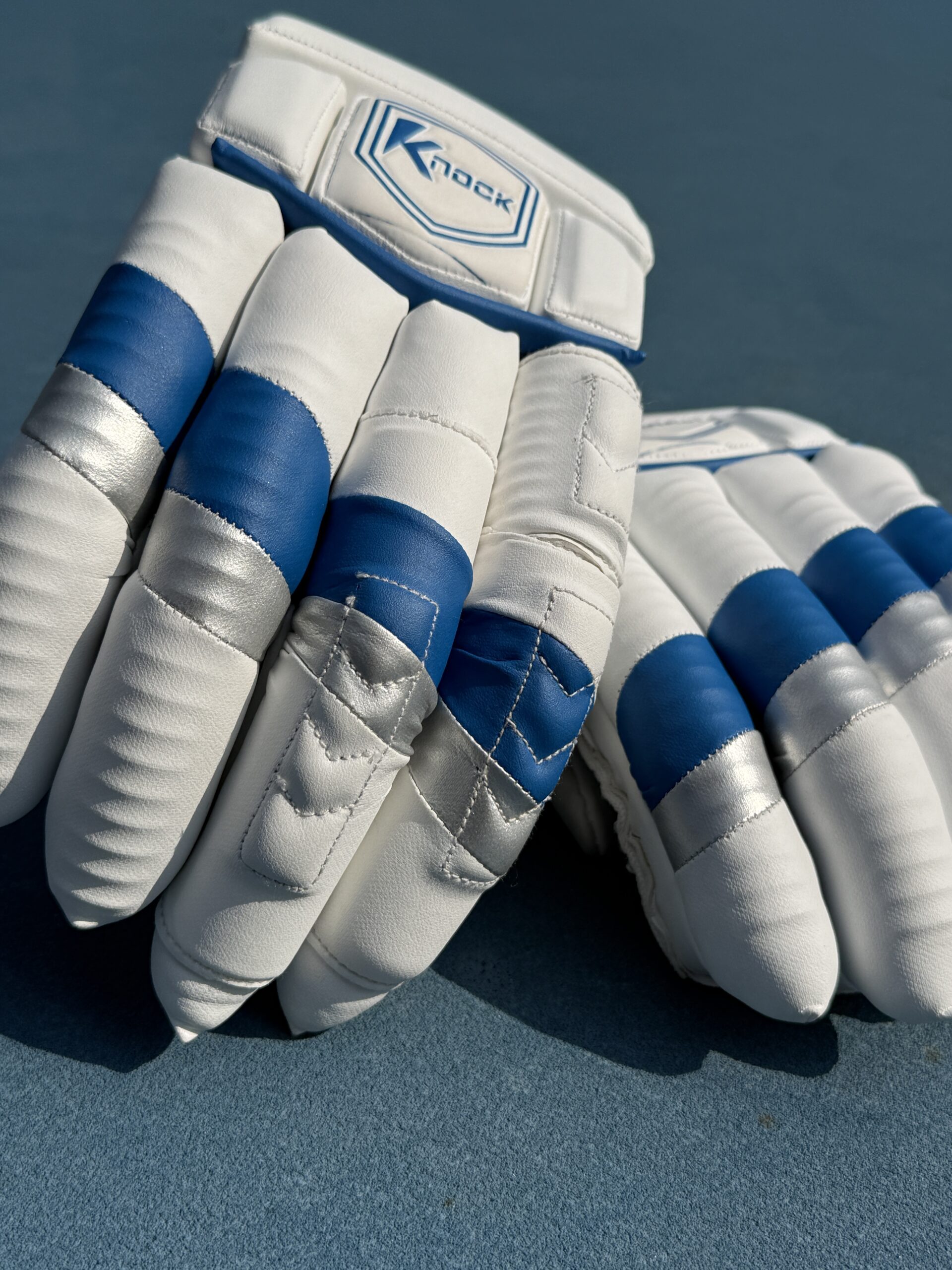 Knock Platinum Edition1.1Batting Gloves - Image 12