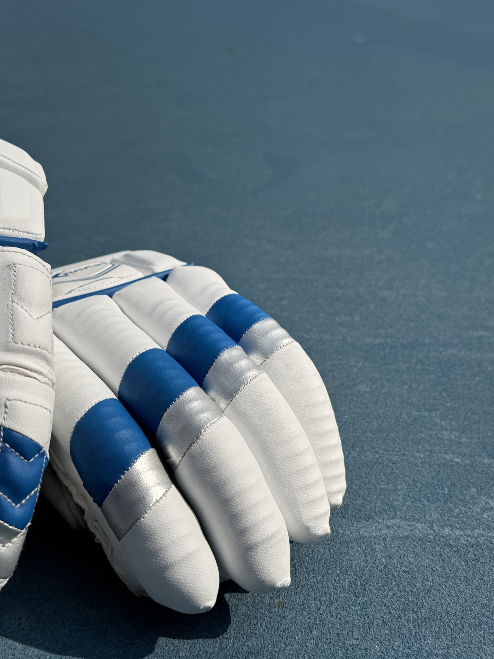 Knock Platinum Edition1.1Batting Gloves - Image 13